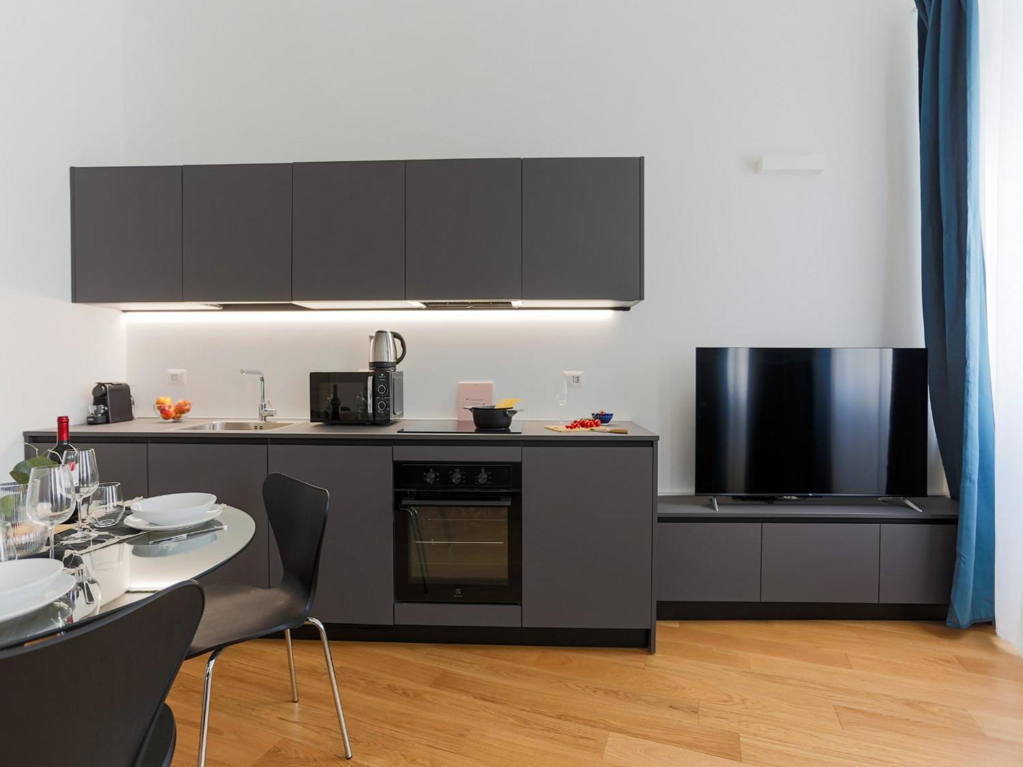 מילאנו The Best Rent - Modern One Bedroom Apartment In San Babila מראה חיצוני תמונה